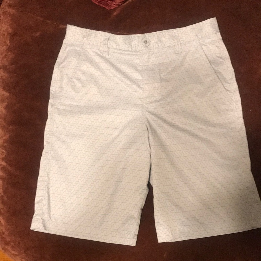 EUC Under Armour Boys Shorts